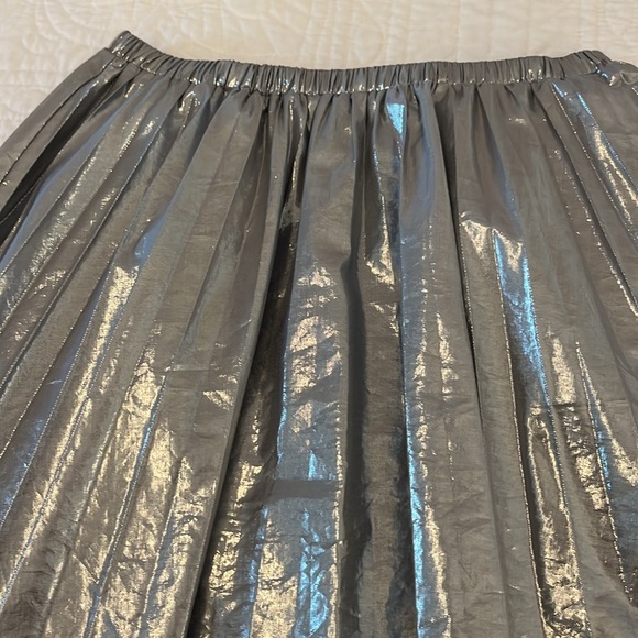 Crewcuts silver miniskirt - Picture 2 of 2